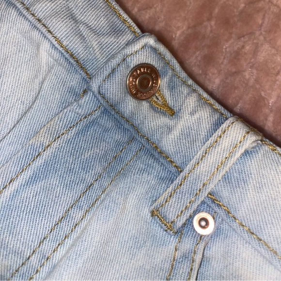 Jean shorts size 4! - Picture 3 of 4